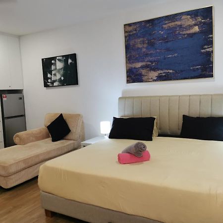 Apple Home 2 At Menara Simfoni, King Size Bed, Cheras, Nexflix, Wifi, Parking Seri Kembangan Exteriér fotografie