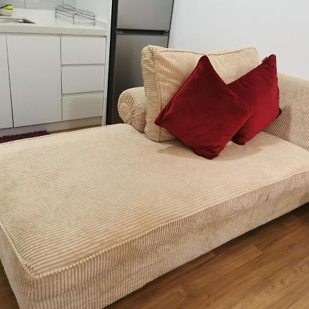 Apple Home 2 At Menara Simfoni, King Size Bed, Cheras, Nexflix, Wifi, Parking Seri Kembangan Exteriér fotografie