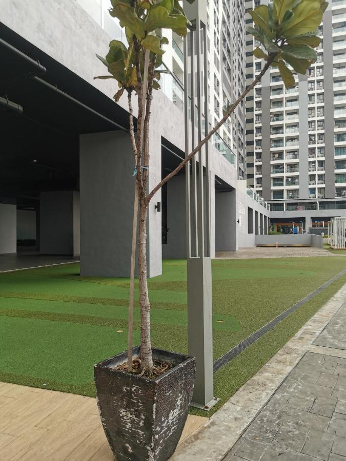 Apple Home 2 At Menara Simfoni, King Size Bed, Cheras, Nexflix, Wifi, Parking Seri Kembangan Exteriér fotografie