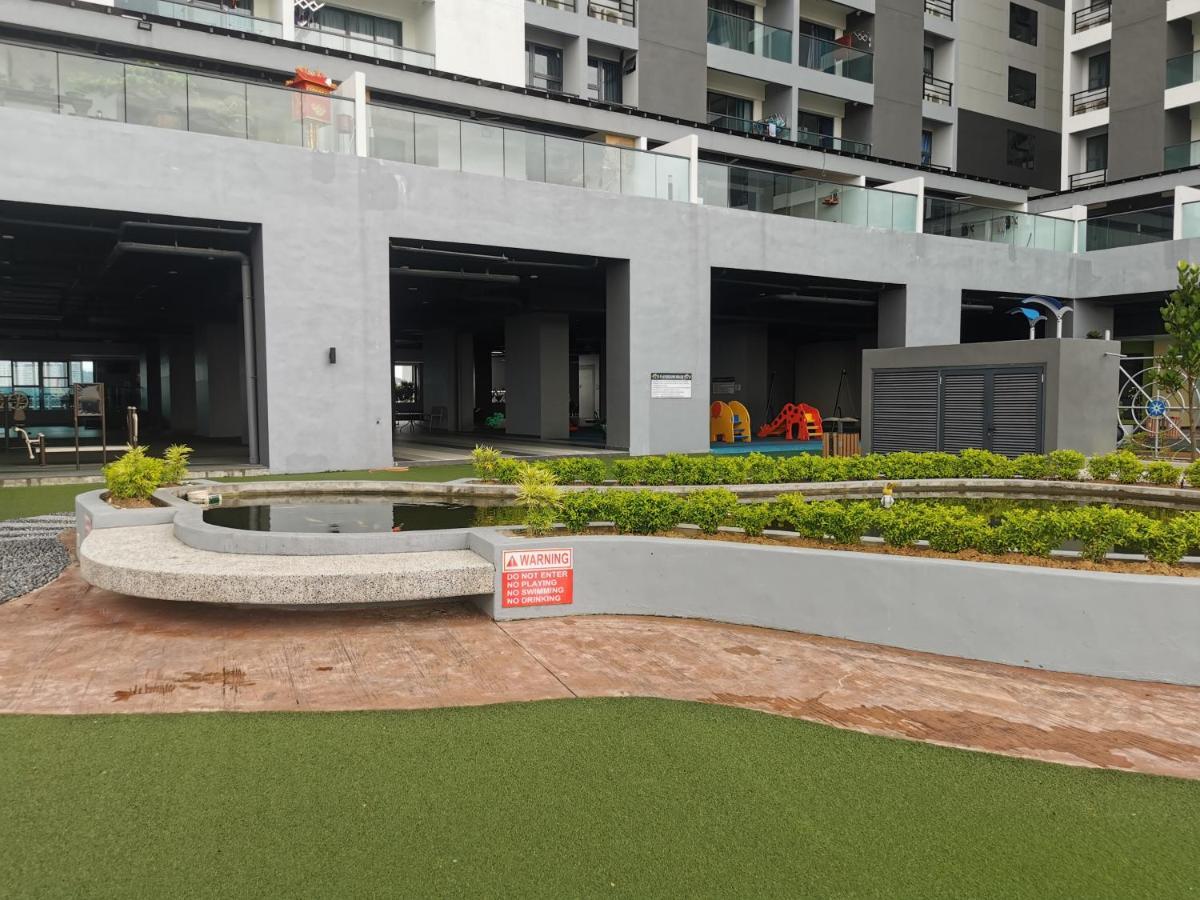 Apple Home 2 At Menara Simfoni, King Size Bed, Cheras, Nexflix, Wifi, Parking Seri Kembangan Exteriér fotografie