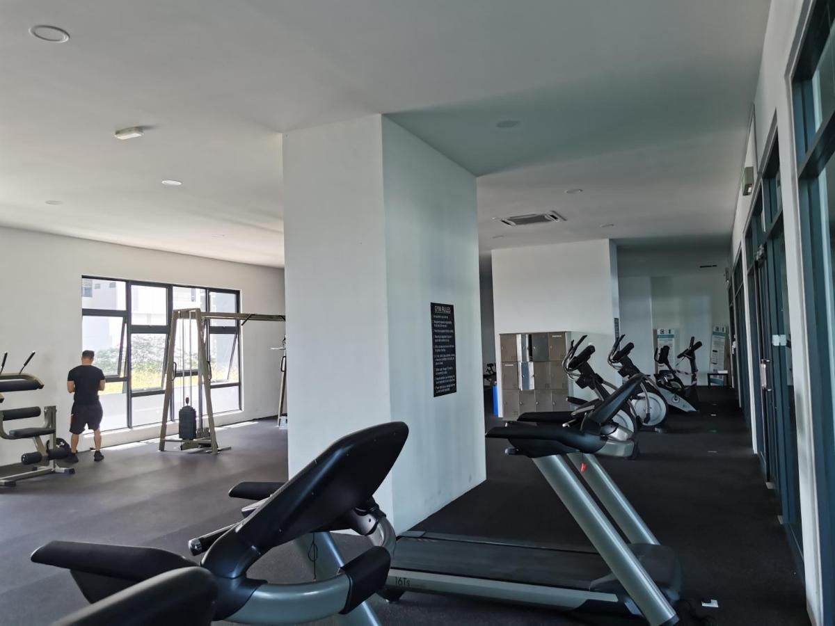Apple Home 2 At Menara Simfoni, King Size Bed, Cheras, Nexflix, Wifi, Parking Seri Kembangan Exteriér fotografie